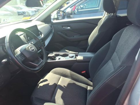 Used 2025 Nissan Rogue SV AWD/4WD image 7