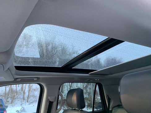 Used 2025 Ford Expedition Active image 27