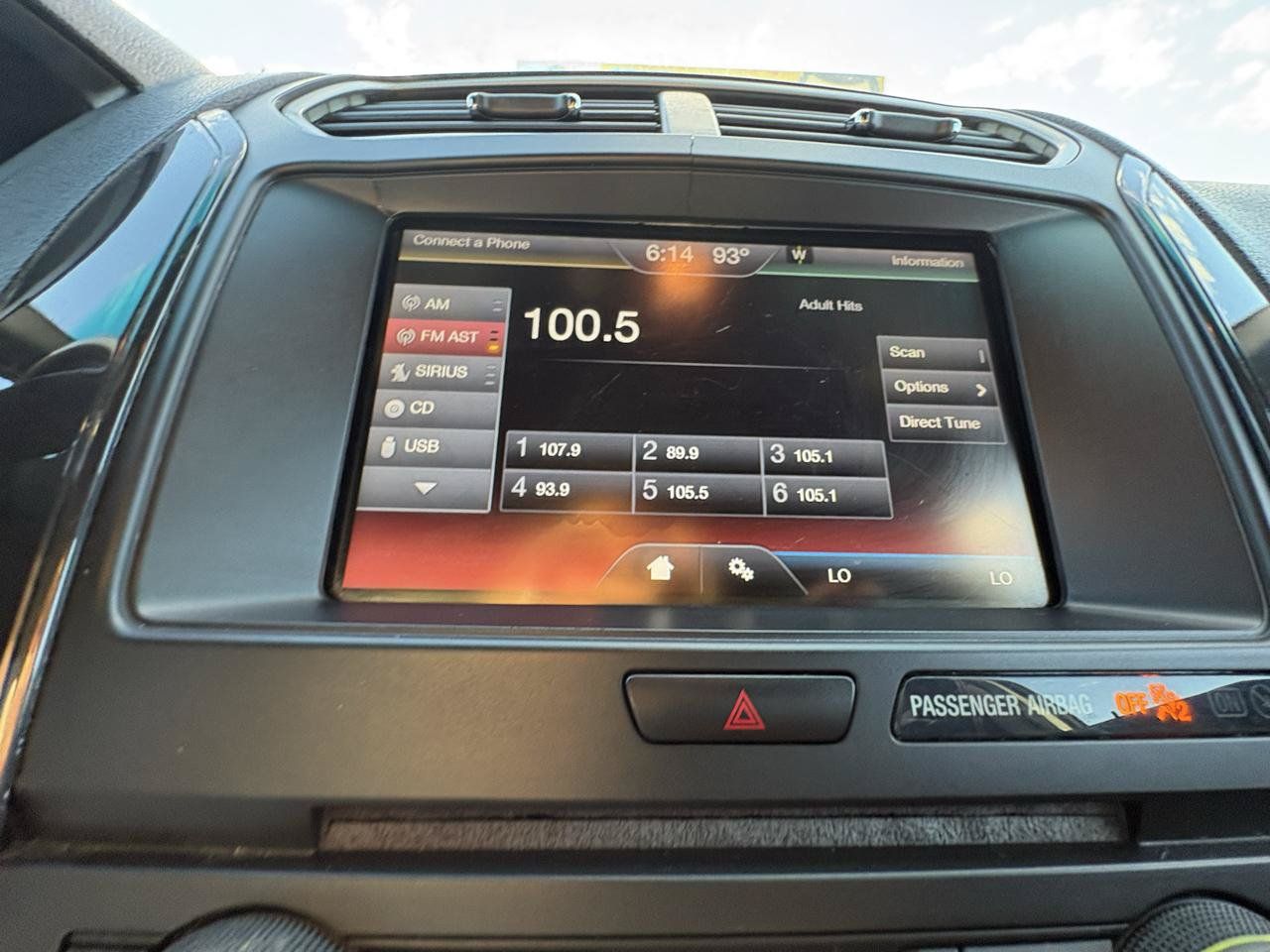 Used 2016 Ford Explorer XLT w/ Equipment Group 201A FWD image 11