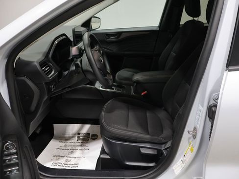 Used 2025 Ford Escape Active AWD/4WD image 10
