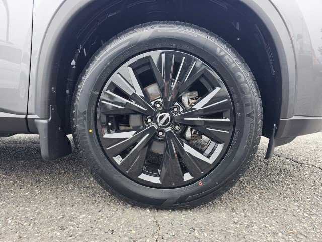 Certified 2023 Nissan Rogue SV w/ SV Premium B Package AWD/4WD image 9