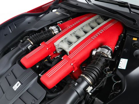 Used 2016 Ferrari F12 Berlinetta RWD image 34