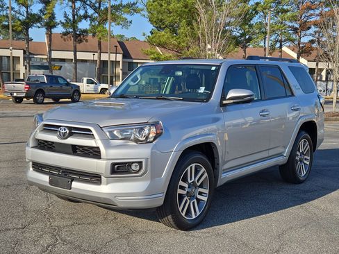 Used 2022 Toyota 4Runner TRD Sport image 1