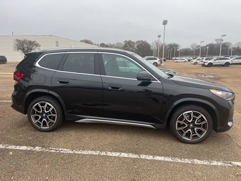Used 2025 BMW X1 xDrive28i image 4