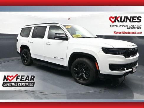 Used 2024 Jeep Wagoneer Series II AWD/4WD image 1