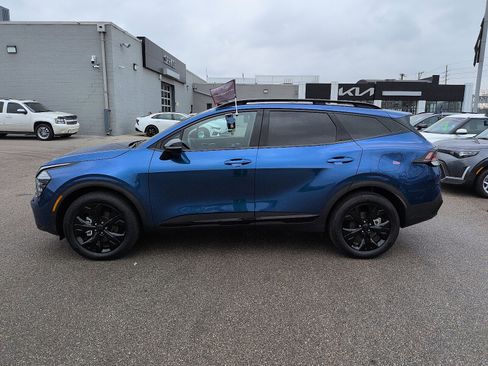 Used 2025 Kia Sportage X-Line w/ Premium Package image 4