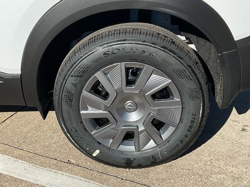 New 2026 Nissan Kicks S image 8