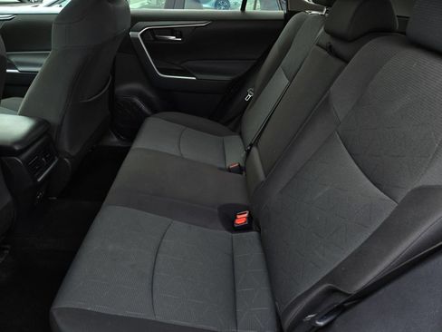 Certified 2025 Toyota RAV4 XLE AWD/4WD image 11