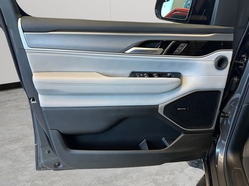 New 2026 Jeep Grand Wagoneer L 4WD image 21