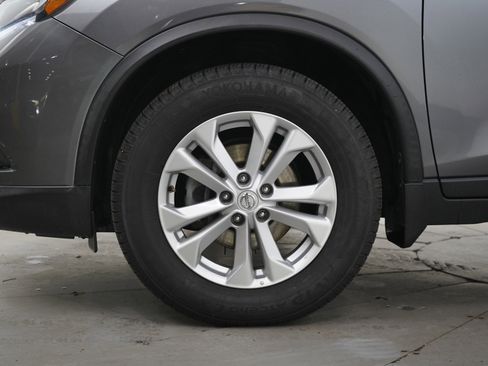 Used 2016 Nissan Rogue SV AWD/4WD image 28