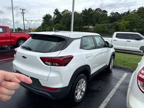 Used 2021 Chevrolet TrailBlazer LS FWD image 5