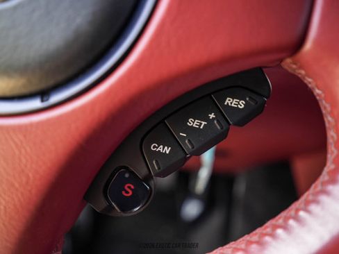 Used 2014 Aston Martin Vanquish Volante RWD image 42