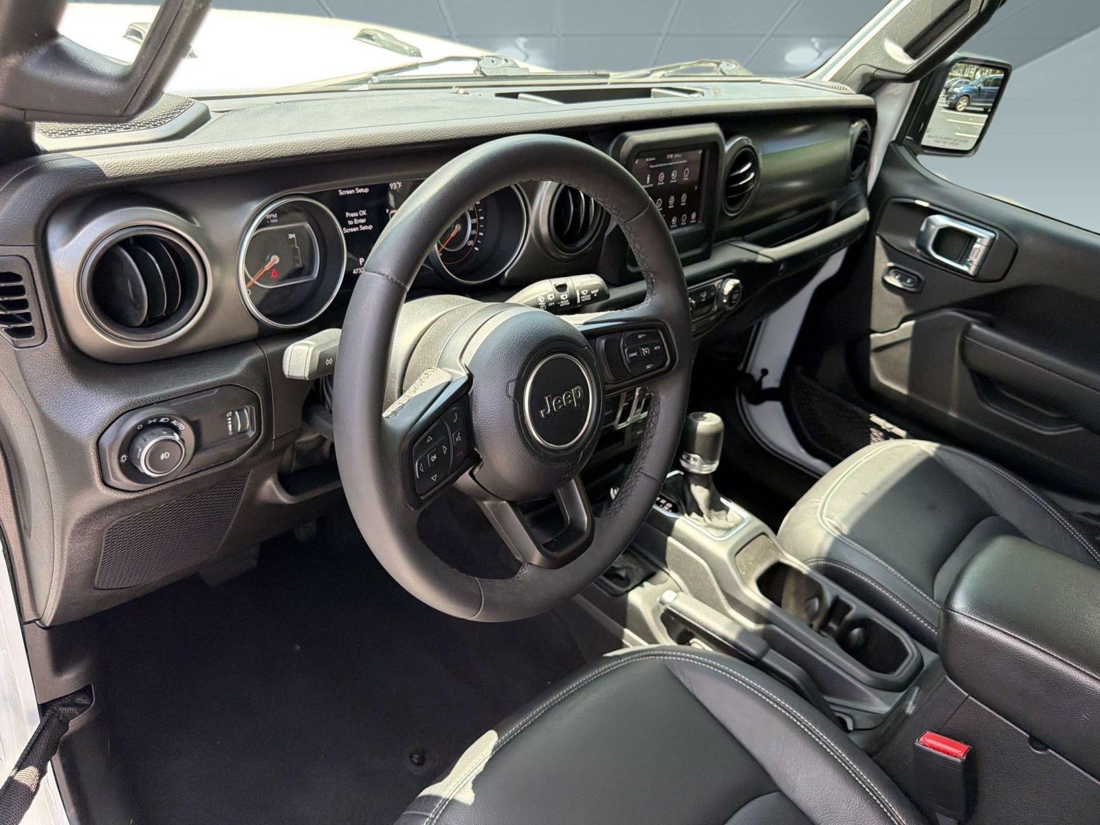Used 2023 Jeep Wrangler Unlimited Sport AWD/4WD image 4