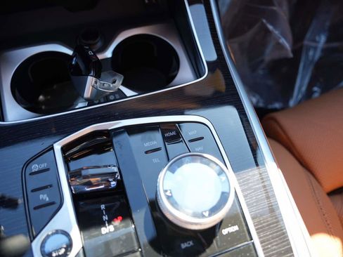 New 2026 BMW X7 xDrive40i w/ Executive Package image 26