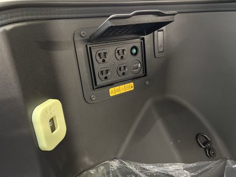 New 2025 Ford F150 Lightning Lariat image 42