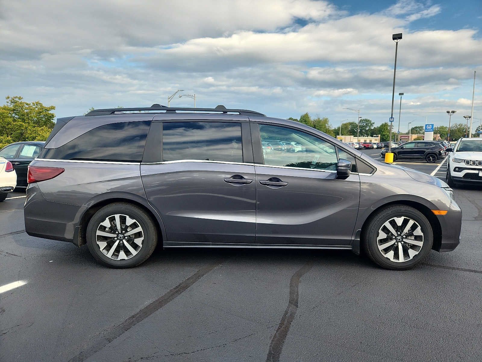 Used 2026 Honda Odyssey EX-L image 7