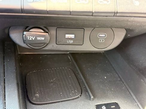 Used 2024 Hyundai Elantra SEL w/ Convenience Package FWD image 34