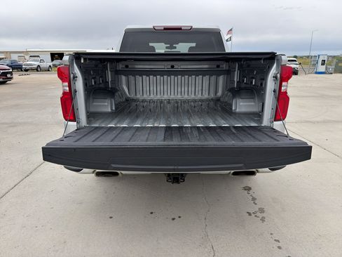 Used 2021 Chevrolet Silverado 1500 RST w/ Z71 Off-Road Package AWD/4WD image 5
