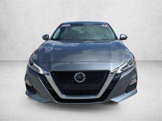 Used 2022 Nissan Altima 2.5 SV FWD video 2