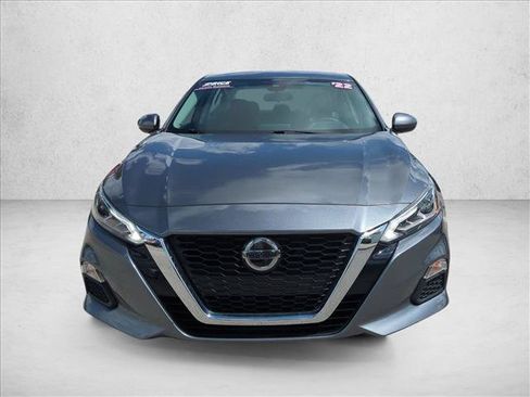 Used 2022 Nissan Altima 2.5 SV FWD image 2