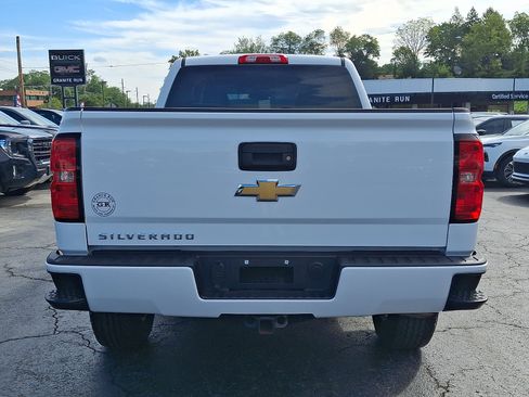 Used 2018 Chevrolet Silverado 1500 Custom w/ Custom Value Package AWD/4WD image 5