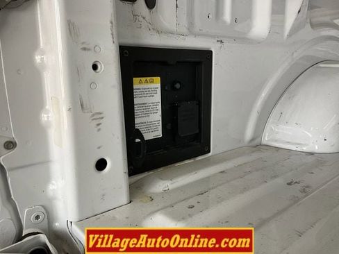 Used 2021 Ford F150 XLT image 30