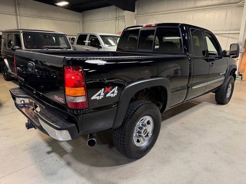Used 2007 GMC Sierra 2500 SLE w/ Heavy-Duty Power Package AWD/4WD image 5