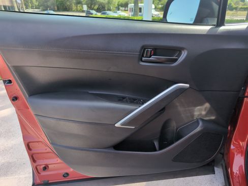 Certified 2022 Toyota Corolla Cross LE FWD image 14