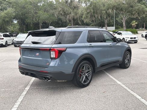 Used 2025 Ford Explorer ST w/ Sun And Sound Package RWD image 4