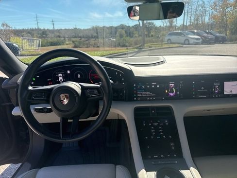 Used 2023 Porsche Taycan 4S image 11