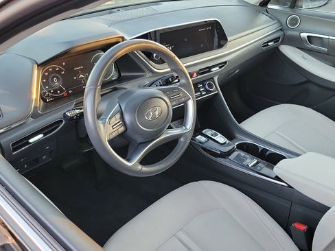 Certified 2023 Hyundai Sonata SEL w/ Convenience Package image 5