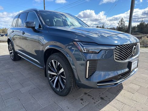 New 2026 Volvo XC90 B5 Core w/ Protection Package Premier AWD/4WD image 2