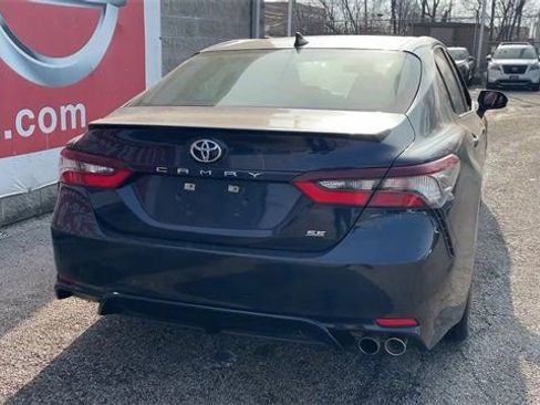 Used 2021 Toyota Camry SE image 19