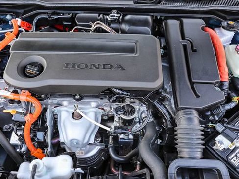 Certified 2025 Honda Civic Sport image 30