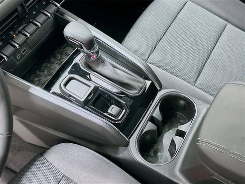 New 2026 GMC Canyon Elevation w/ Convenience Package image 17