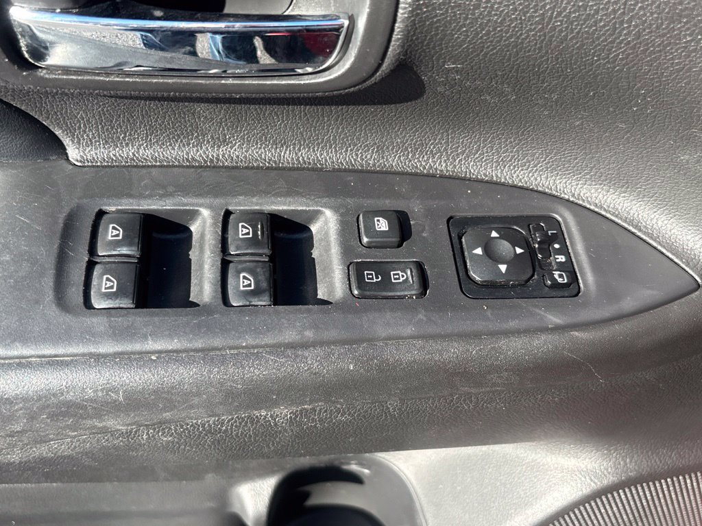 Used 2020 Mitsubishi Outlander SEL AWD/4WD image 7
