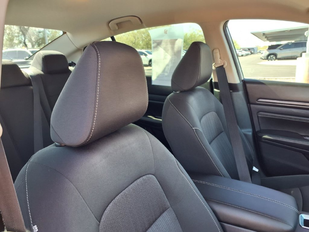 Used 2020 Nissan Altima 2.5 S FWD image 19