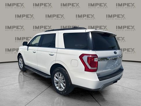 Used 2021 Ford Expedition XLT RWD image 3