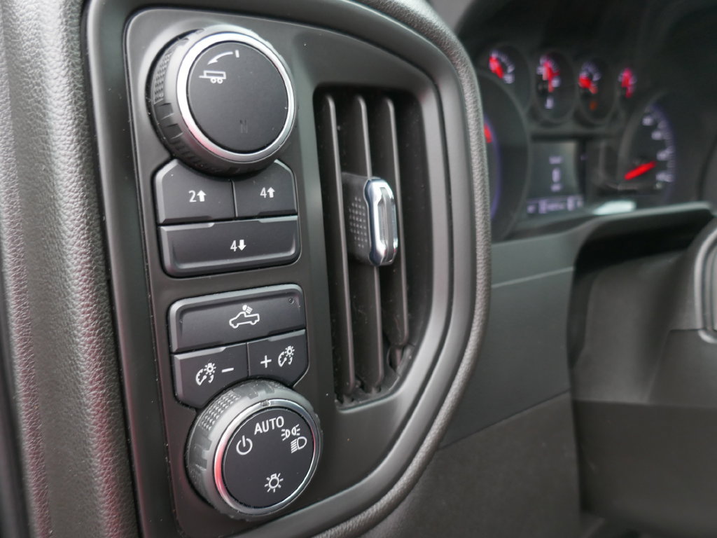 Certified 2022 Chevrolet Silverado 2500 Custom w/ Custom Convenience Package AWD/4WD image 26
