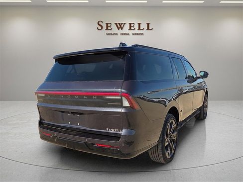 New 2026 Lincoln Navigator L Black Label image 5