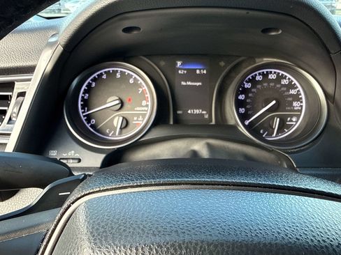 Used 2021 Toyota Camry SE FWD image 23