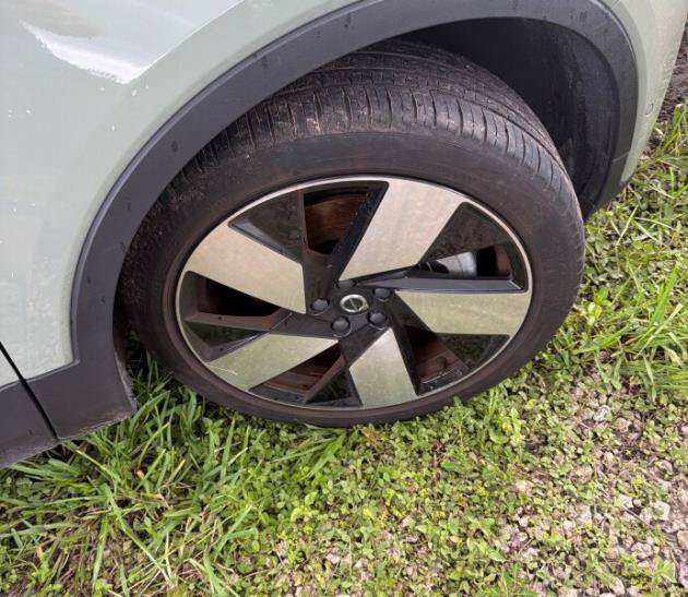 Used 2024 Volvo C40 P8 Recharge Plus w/ Climate Package AWD/4WD image 6
