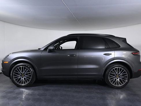 Certified 2021 Porsche Cayenne S image 2