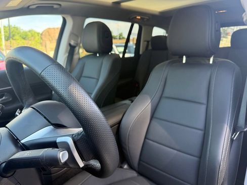 Used 2026 Mercedes-Benz GLS 450 4MATIC image 12
