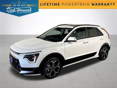 New 2025 Kia Niro SX Touring