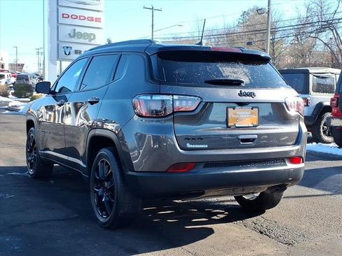 Certified 2022 Jeep Compass Altitude image 5