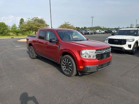 Certified 2024 Ford Maverick Lariat FWD image 1