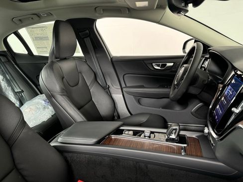 New 2024 Volvo S60 B5 Plus w/ Climate Package image 5