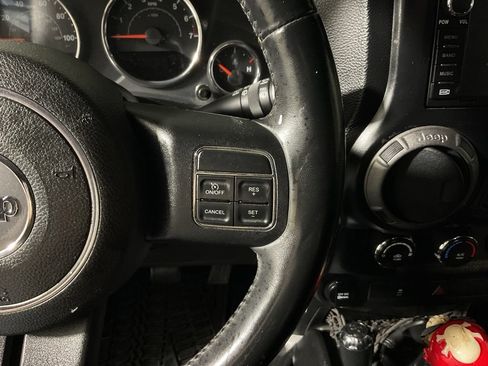 Used 2013 Jeep Wrangler Sport w/ Connectivity Group AWD/4WD image 23