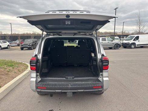 Used 2025 Toyota 4Runner SR5 image 11